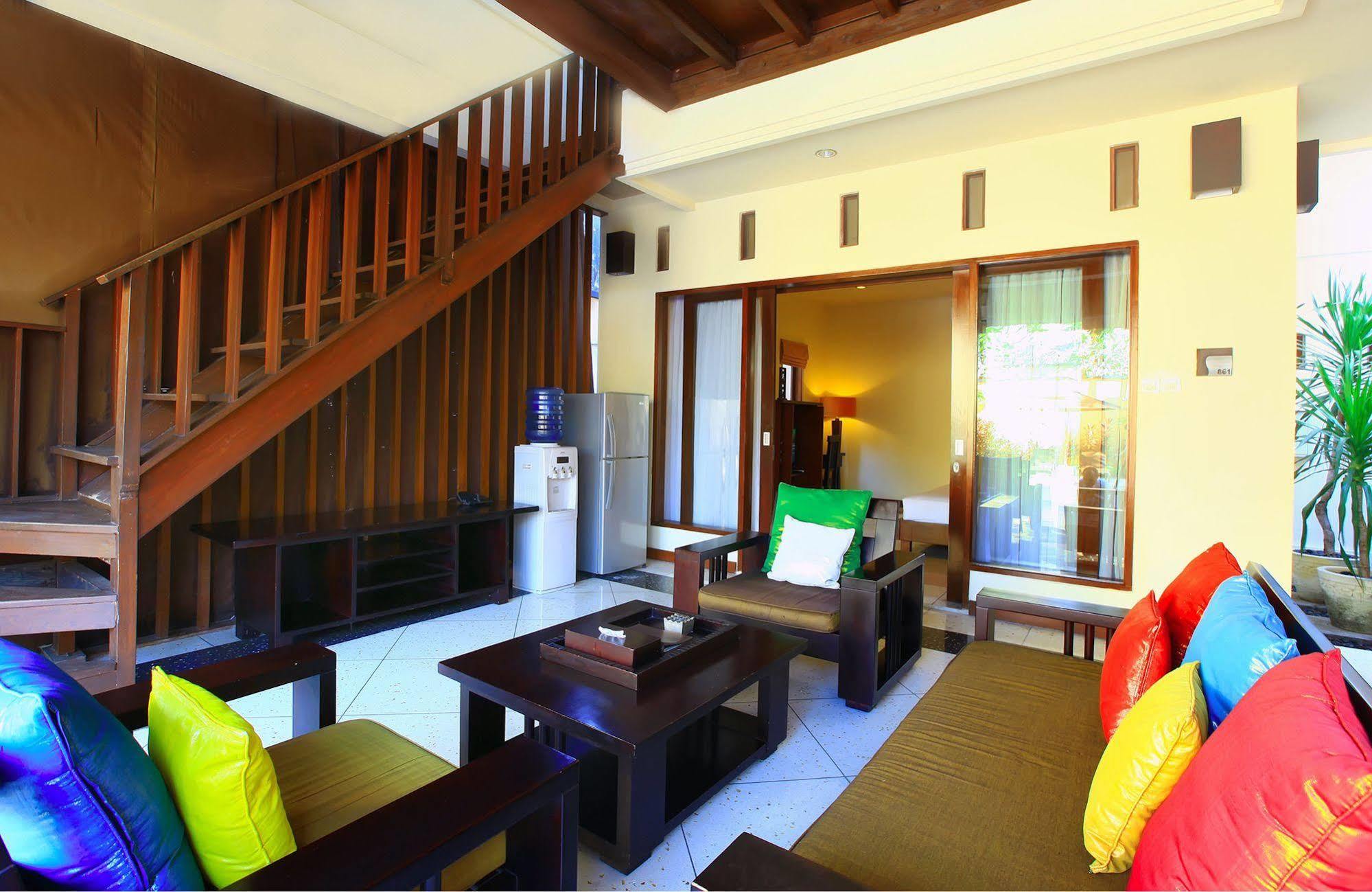 Mutiara Jimbaran Villas Kuta Selatan Exterior foto